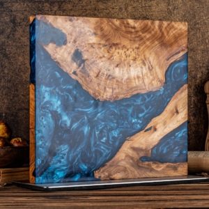 Magnetic Knife Stand in Stabilized Wood and Resin